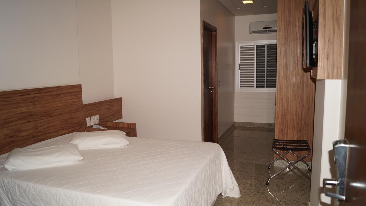 Lindóya Hotel Catalão Kültér fotó