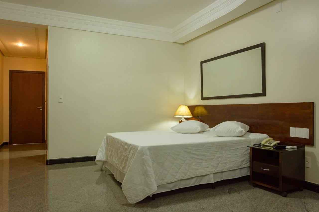 Lindóya Hotel Catalão Kültér fotó