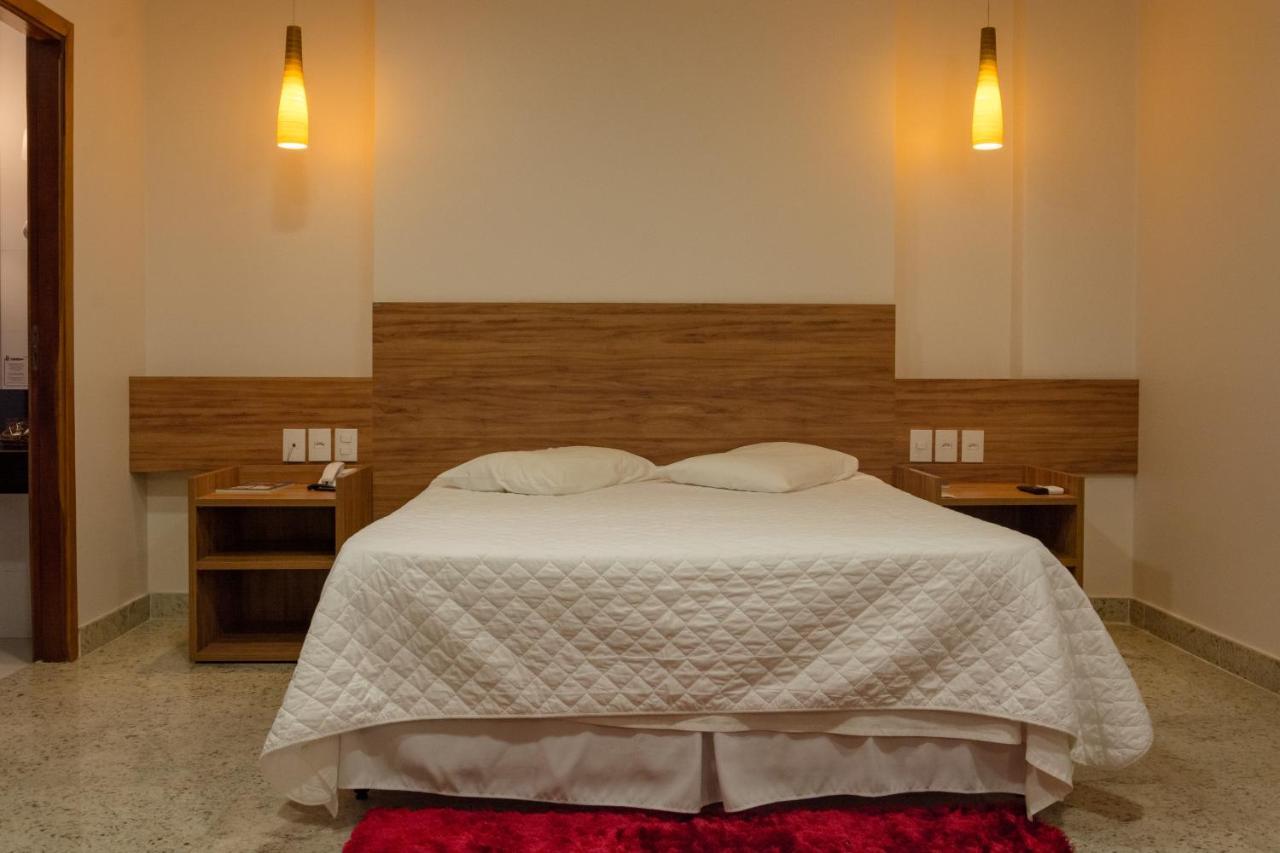 Lindóya Hotel Catalão Kültér fotó