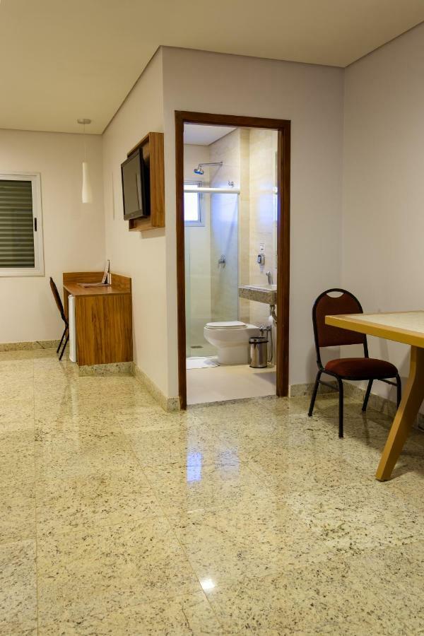 Lindóya Hotel Catalão Kültér fotó