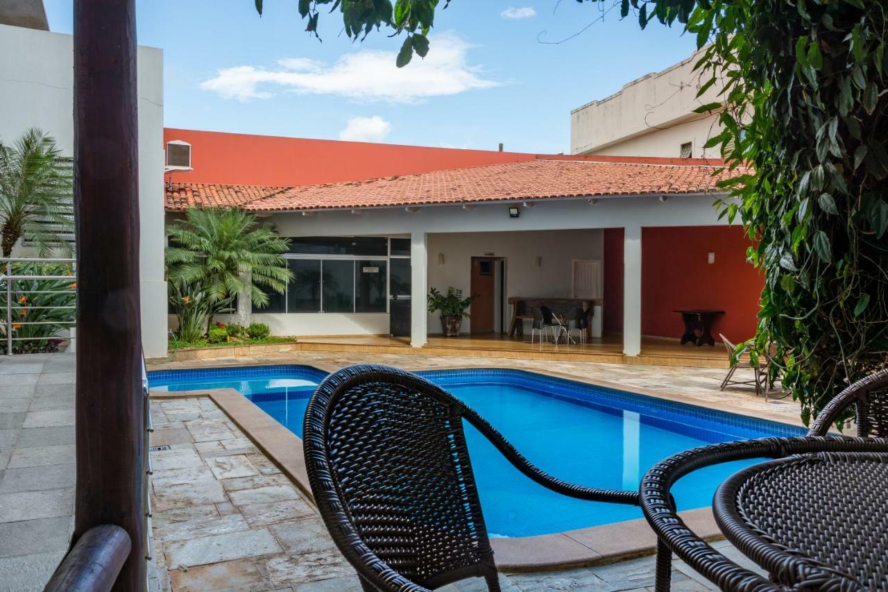Lindóya Hotel Catalão Kültér fotó